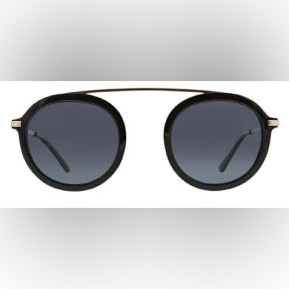 PEEPERS NWT on holiday polarized sunglasses -black